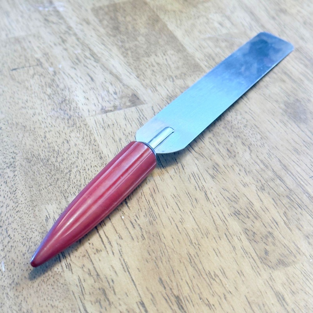 Androck Vintage Icing Spatula Red Bakelite Handle Stainless Steel Made in USA